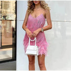 https://cdn.shopify.com/s/files/1/0811/5545/7372/files/Bambi-jurk-Stijlvolle-cocktailjurk-Boetiek-Moda-7.webp?v=1746171056