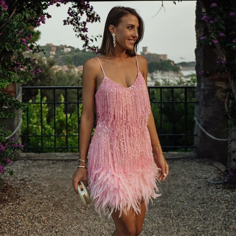 https://cdn.shopify.com/s/files/1/0811/5545/7372/files/Bambi-jurk-Stijlvolle-cocktailjurk-Boetiek-Moda-8.jpg?v=1746171056