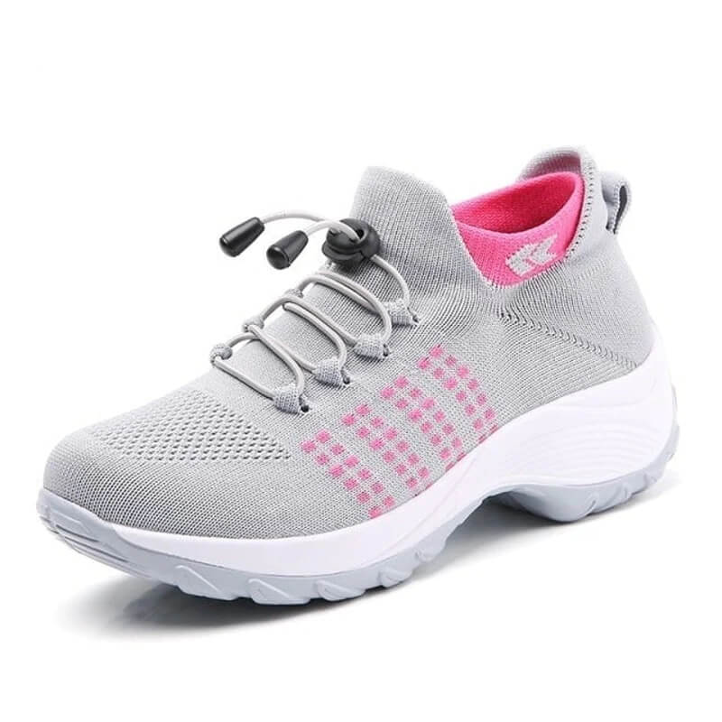 https://cdn.shopify.com/s/files/1/0868/7468/5776/files/ComfyStepsMelvaP6_1.jpg?v=1741133536