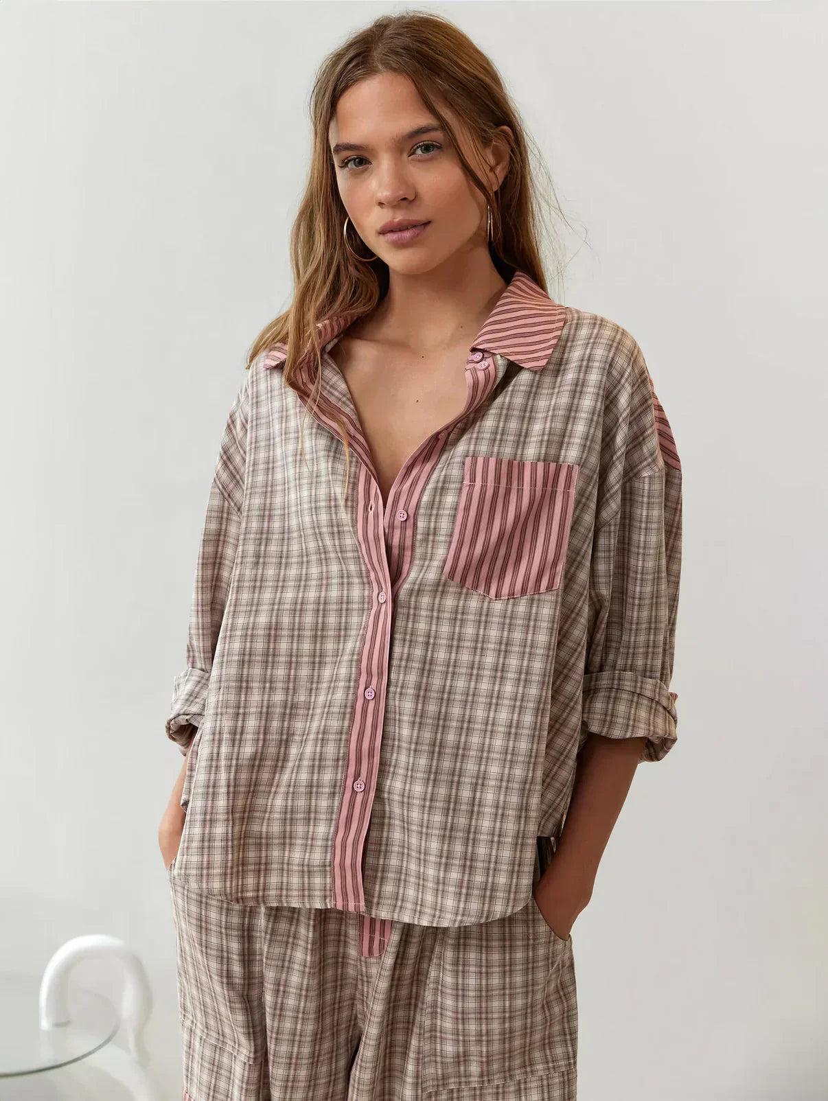 https://cdn.shopify.com/s/files/1/0811/5545/7372/files/Pyjamapink.webp?v=1755839363