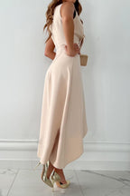 https://cdn.shopify.com/s/files/1/0811/5545/7372/files/abrikoos-v-hals-wikkeljurk-met-split-evening-dresses-jurkjes-co-2_91c855c8-8d5a-4d42-8b91-54aaa2eb5d8d.jpg?v=1748278302