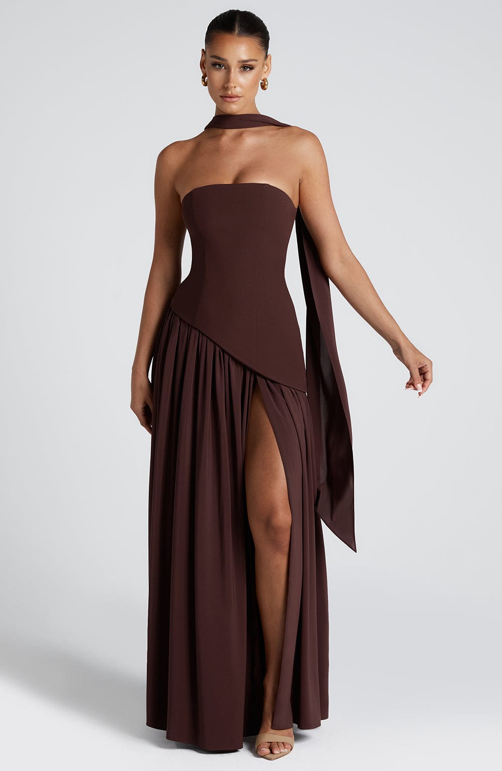 https://cdn.shopify.com/s/files/1/0811/5545/7372/files/maliyah-maxi-dress-plum-brown-dress-babyboo-fashion-1122207132.jpg?v=1747667033